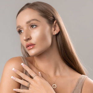 Meet your Posher, Lauren